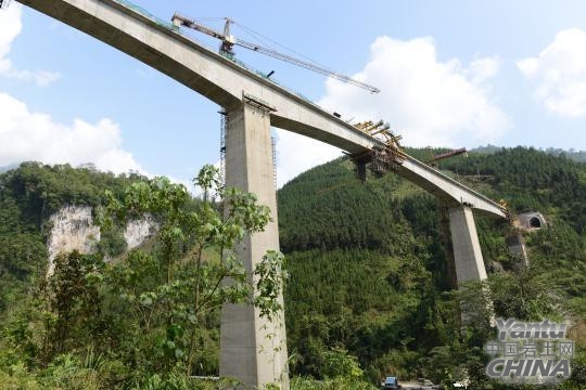 泛亚铁路东线蒙河铁路建设提速预计明年底竣工
