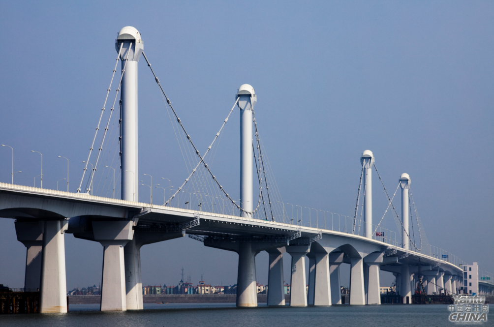 跨江大桥通车仅五年就告病