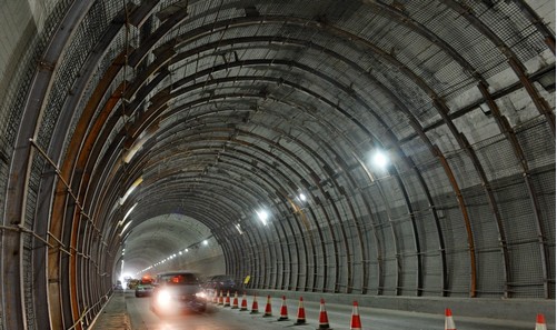 福州金鸡山隧道北洞开始加固施工南洞准备爆破