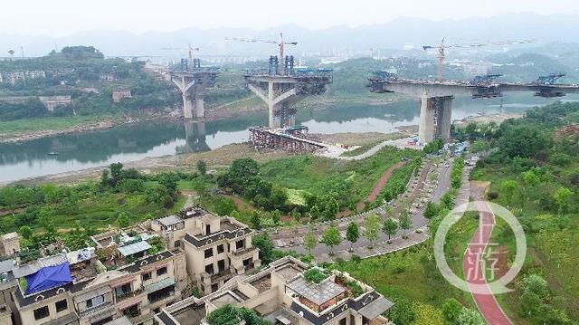 重庆礼嘉嘉陵江特大桥首个次跨合龙