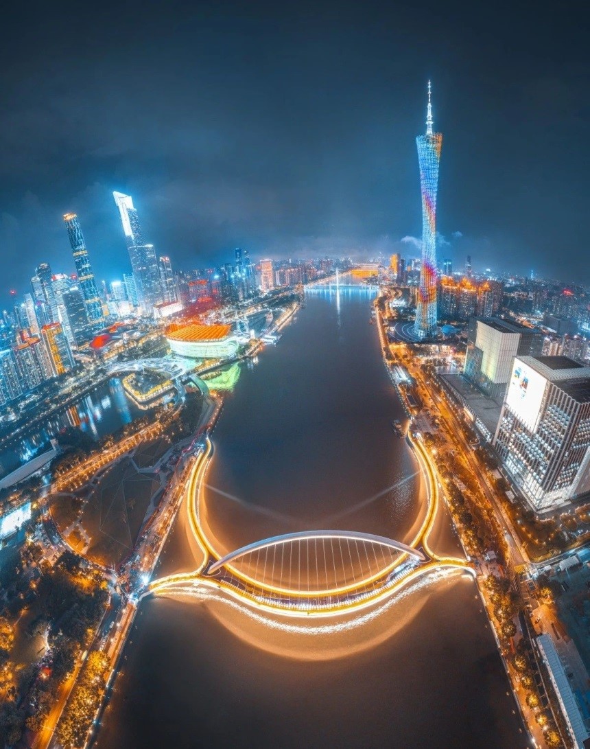 工程实例专委会组织跨珠江人行景观桥项目观摩会