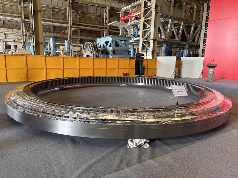 国产超大直径盾构机用主轴承.人民网记者 杨虞波罗摄